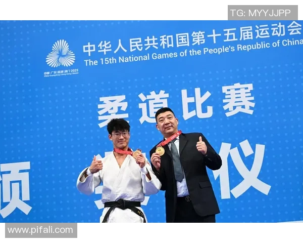 全运会｜举重——男人81公斤级决赛：贵州队选手雷江清夺冠